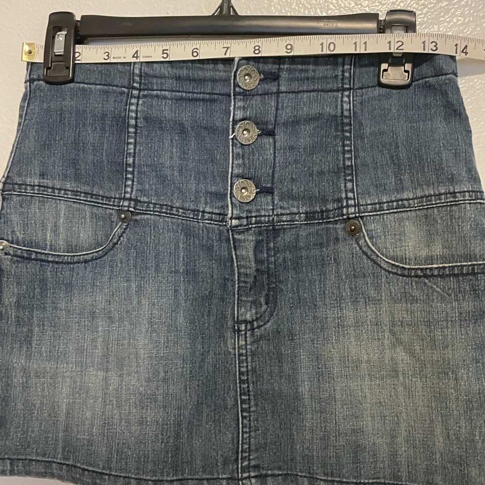Y2K Hot Kiss Denim Jean Mini Skirt Size 26 - Picture 5 of 6